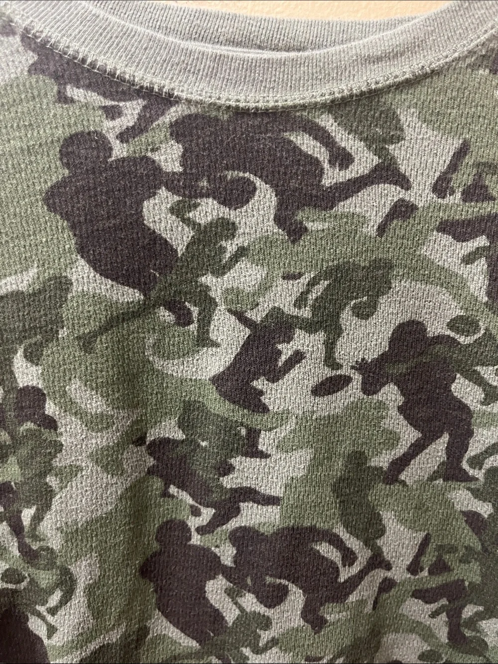 GAP Green and Black Camo Sports Long Sleeve Tee